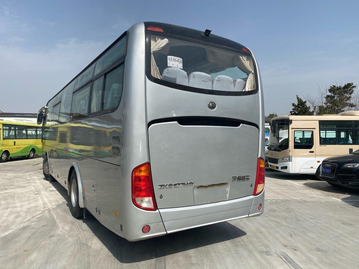 Yutong Buses with Luxury A/C System Fashion Used Tour Bus LHD Diesel Coach Bus				