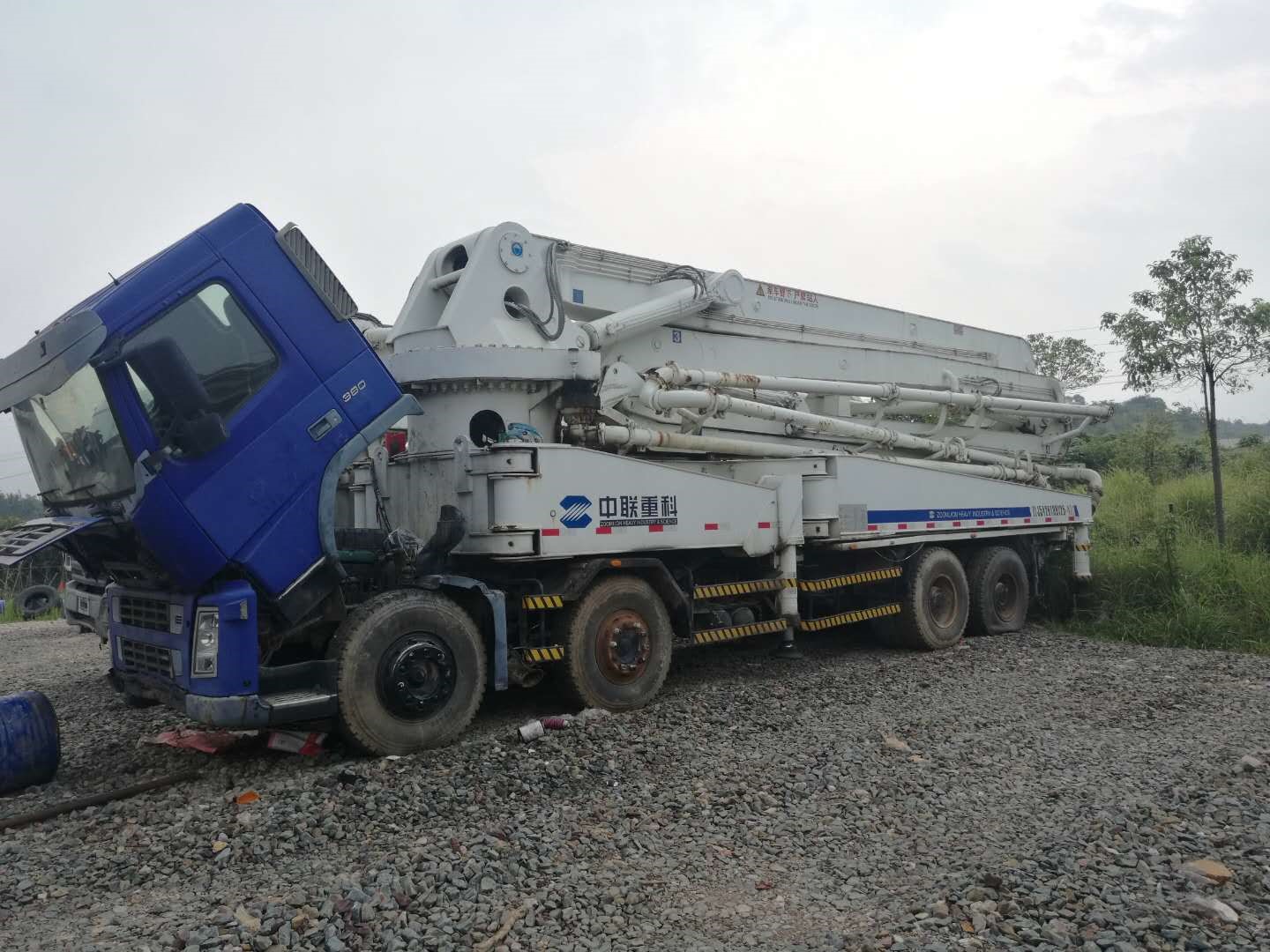47m USED VOLVE-ZOOMLION Concrete Pump Truck