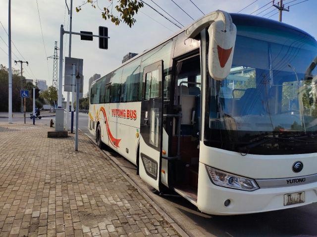 Used YUTONG  Buses With Luxury Equipments in Bus Intercity Traveling Coach Buses Right Hand Drive Used City Buses